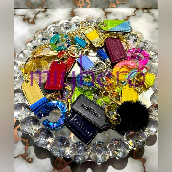 CUSTOM COACH HANG TAGS - Picture 2 of 3